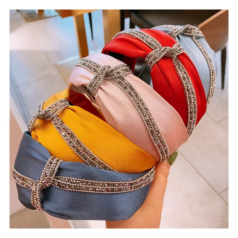 Fashion Knot Turban Hair Bands For Women Silk Rhinestone Jewel Headband Haarband Hairband Diademas Bordadas Haar Accessoires
Fashion Knot Turban Hair Bands For Women Silk Rhinestone Jewel Headband Haarband Hairband Diademas Bordadas Haar Accessoires
