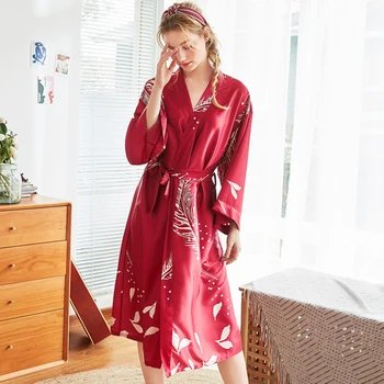 RB0331 2019 New Women Robe Spring Summer Full Sleeve Long Night Gown Sexy Robe Ladies Satin Silk Sleepwear Robe Women Bathrobe
RB0331 2019 New Women Robe Spring Summer Full Sleeve Long Night Gown Sexy Robe Ladies Satin Silk Sleepwear Robe Women Bathrobe