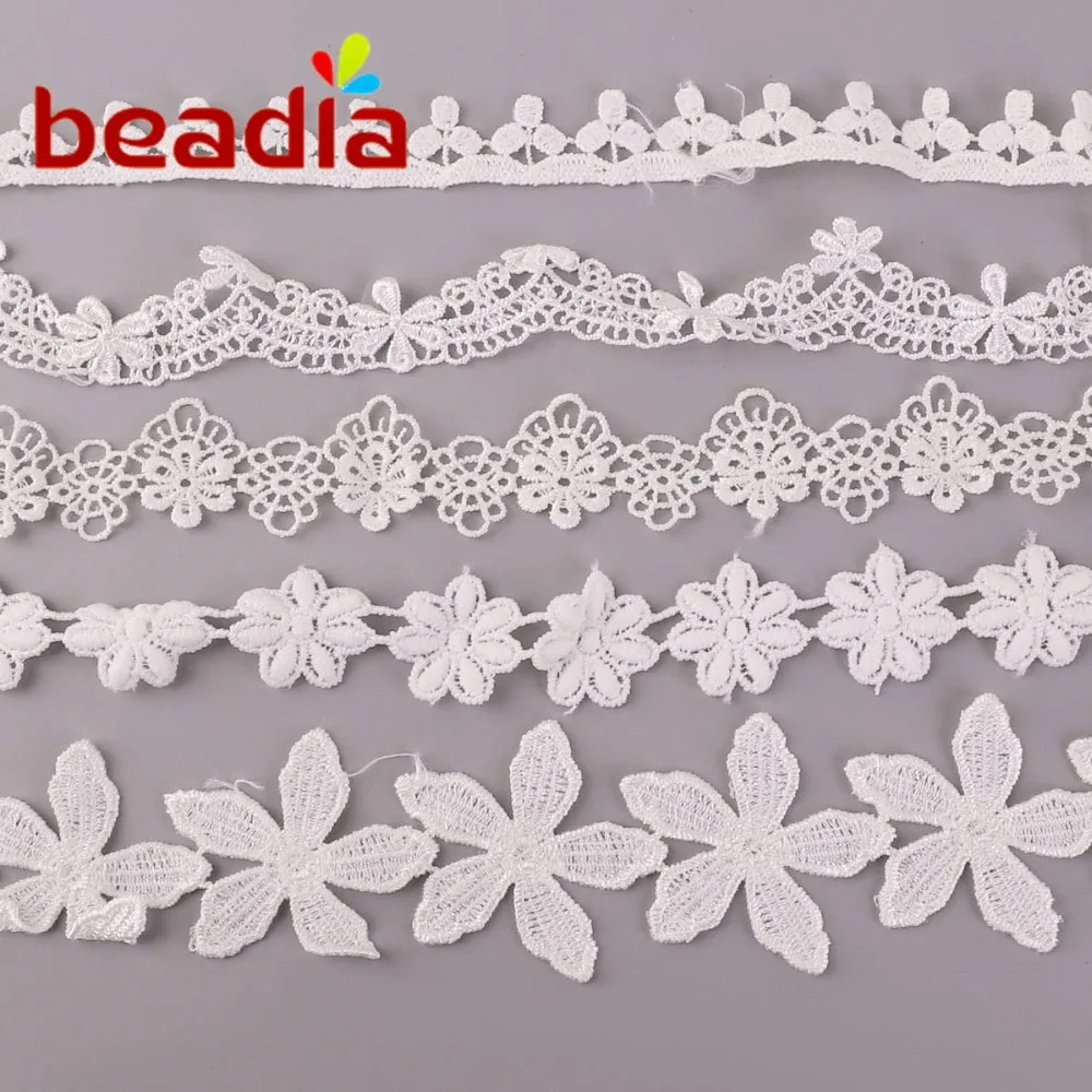 1yard/lot High Quality White Embroidered Lace Ribbon For DIY Garment Sewing Accessories Handmade Lace Trim Patchwork Material
1yard/lot High Quality White Embroidered Lace Ribbon For DIY Garment Sewing Accessories Handmade Lace Trim Patchwork Material