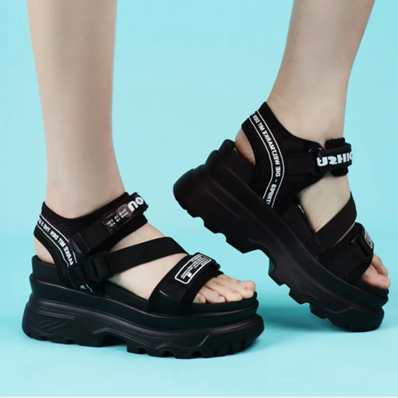 Women Sandals Platform Black Sandal Shoes Nylon Buckle Lettery Beach Wedge High Chunky Heel Sandals Ladies Walking Shoes YJ-25
Women Sandals Platform Black Sandal Shoes Nylon Buckle Lettery Beach Wedge High Chunky Heel Sandals Ladies Walking Shoes YJ-25