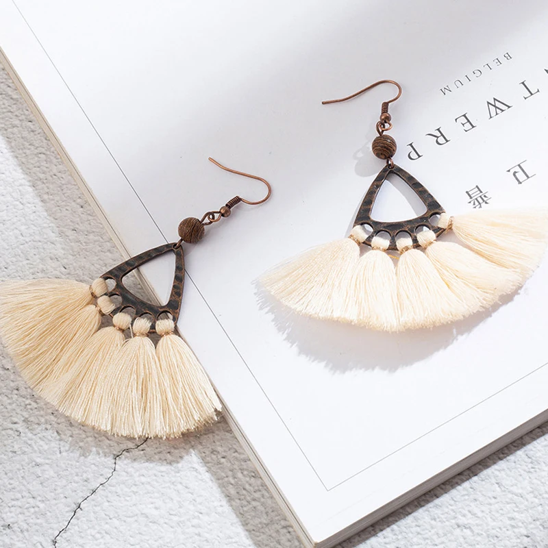 Fashion Tassel Earrings for Women Fringe Earings Fashion Jewelry Female Bohemian Boho Ethnic Winter Style Hanging Drop Earrings
Fashion Tassel Earrings for Women Fringe Earings Fashion Jewelry Female Bohemian Boho Ethnic Winter Style Hanging Drop Earrings