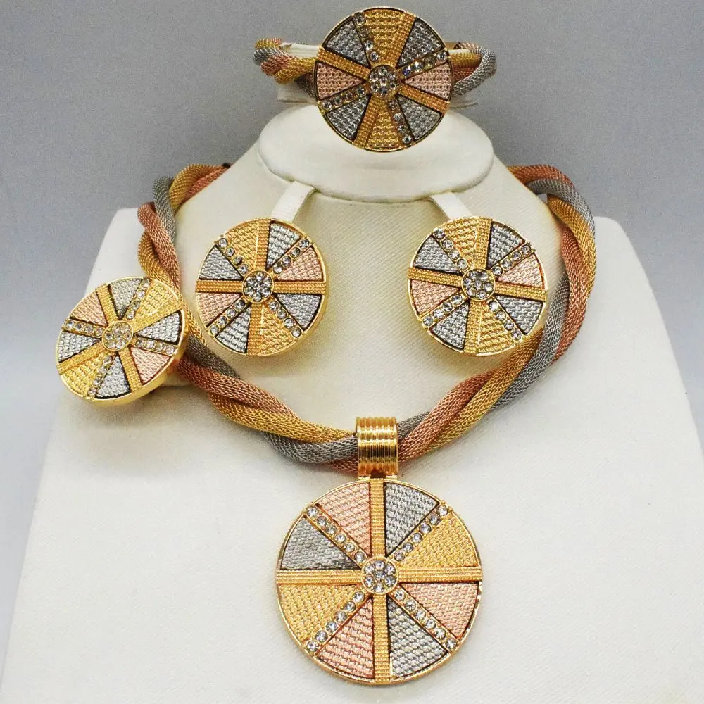 New Wedding African Jewelry Sets for women fashion jewelry 2018 Gold-color Nigerian Beads Jewelry Set Necklace ring earrings
New Wedding African Jewelry Sets for women fashion jewelry 2018 Gold-color Nigerian Beads Jewelry Set Necklace ring earrings