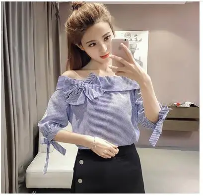 The new 2017 loose snow spins unlined upper garment of a word brought the bowknot of sweet dew shoulder shirt joker coat
The new 2017 loose snow spins unlined upper garment of a word brought the bowknot of sweet dew shoulder shirt joker coat