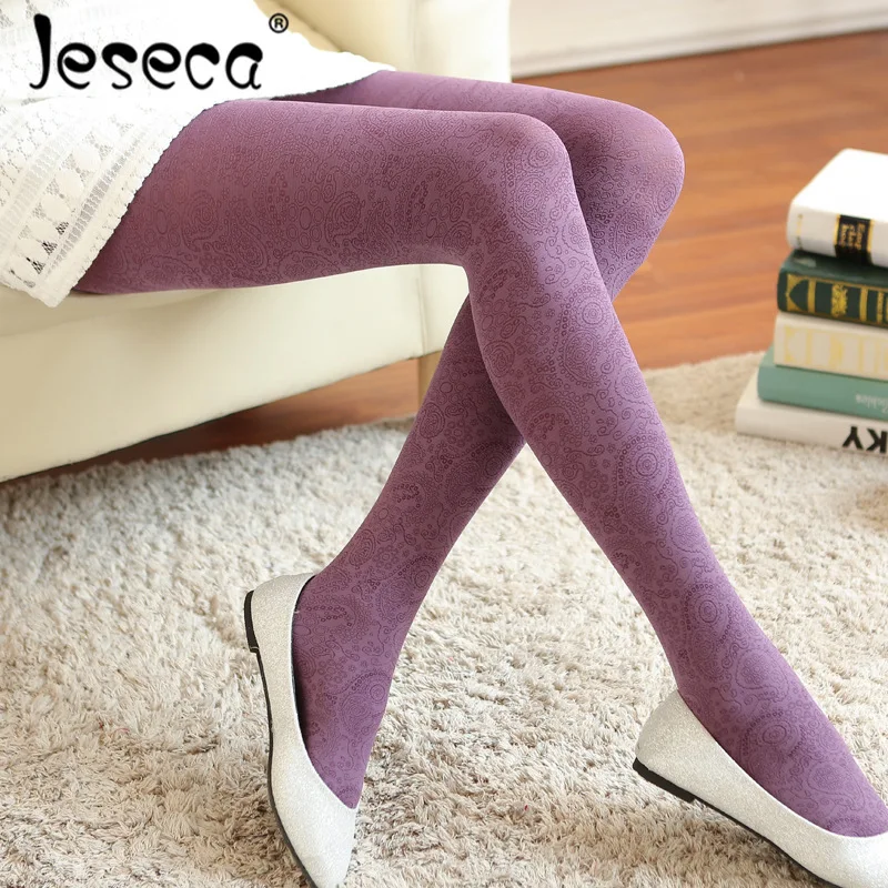 Retro Solid Winter Warm Thick Tights Peacock Tail Phoenix Feather Totem Pattern Vintage Women Tights Thicken Pantyhose
Retro Solid Winter Warm Thick Tights Peacock Tail Phoenix Feather Totem Pattern Vintage Women Tights Thicken Pantyhose