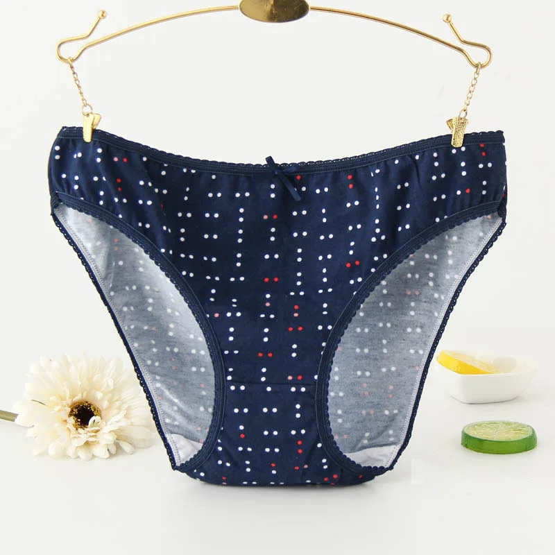 AS06 European Size New Fashion Women's Briefs Sexy Low-waist Panties Women's Soft Cotton Underwear
AS06 European Size New Fashion Women's Briefs Sexy Low-waist Panties Women's Soft Cotton Underwear