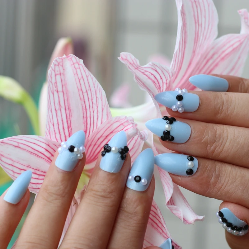 New transparent candy color pointed fake nail art shiny flat diamond detachable bride nails
New transparent candy color pointed fake nail art shiny flat diamond detachable bride nails