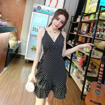 V-neck Dress High Waist Polka Dot Irregular Ruffled Spaghetti Strap Dress Women Sweet Ruffle Vestidos Sleeveless Dresses
V-neck Dress High Waist Polka Dot Irregular Ruffled Spaghetti Strap Dress Women Sweet Ruffle Vestidos Sleeveless Dresses