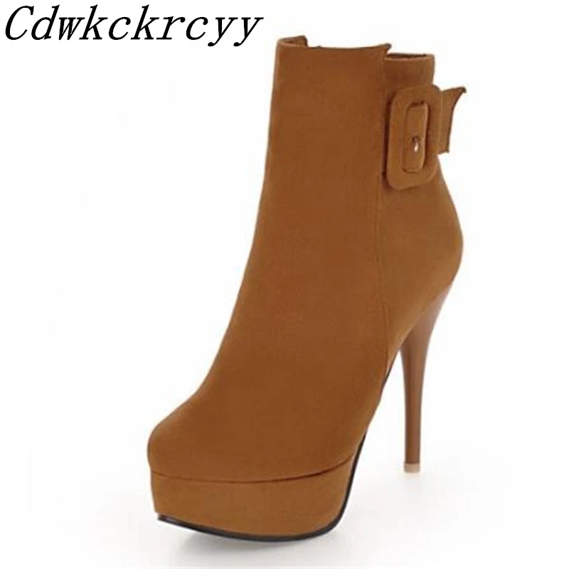 Women Boots winter New style fashion Fine heel Round head Waterproof Cashmere Non-slip Wear-resisting black Short boots 34-48
Women Boots winter New style fashion Fine heel Round head Waterproof Cashmere Non-slip Wear-resisting black Short boots 34-48