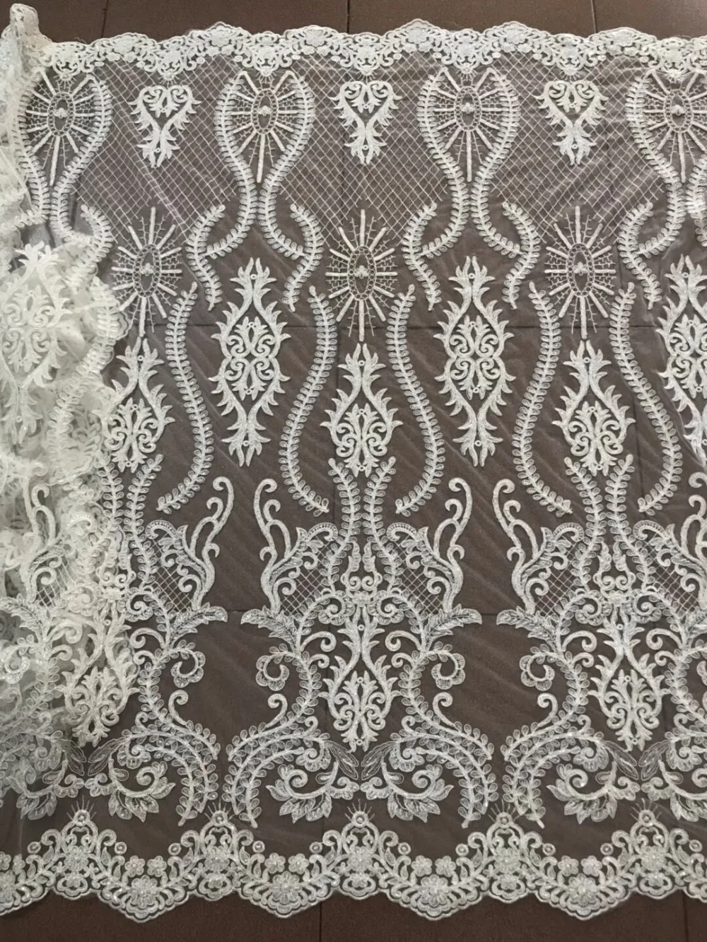 Popular hand made beads embroidery African tulle lace French net fabric embrodery lace fabric L-42046 for dress
Popular hand made beads embroidery African tulle lace French net fabric embrodery lace fabric L-42046 for dress