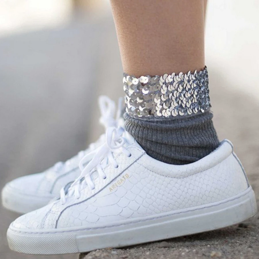 Fashion Short Glitter Socks Women Vintage Cotton Shiny Socks Harajuku Soft Cute sock Casual Chic Bead Art socks Female Hosiery
Fashion Short Glitter Socks Women Vintage Cotton Shiny Socks Harajuku Soft Cute sock Casual Chic Bead Art socks Female Hosiery