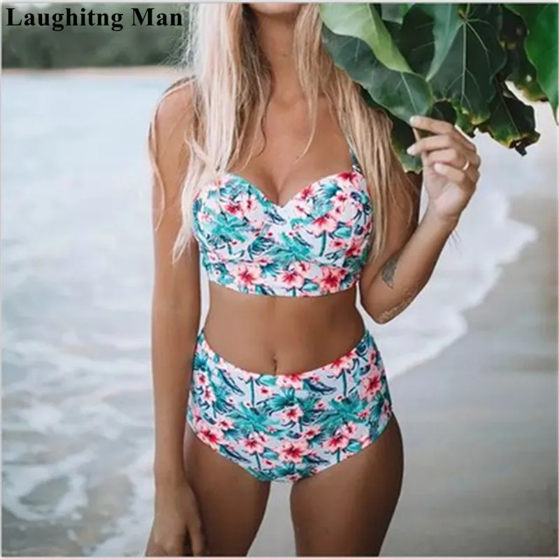 Слитный купальник 