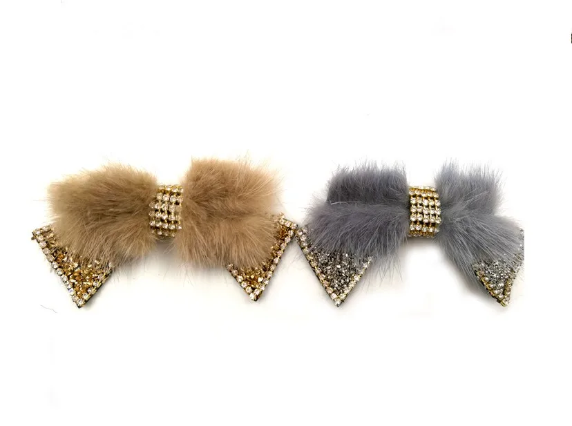 1 pcs Rabbit Fur Rhinestones bow tie beaded brooch patches applique sew on beading Applique clothes shoes decoration patch DIY
1 pcs Rabbit Fur Rhinestones bow tie beaded brooch patches applique sew on beading Applique clothes shoes decoration patch DIY