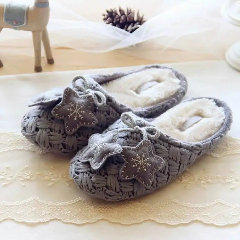 New Women Winter Warm Cotton-padded Slipper Soft Bottom Indoor Snowflake Deer Indoor Home Shoes Plush Warm Slippers
New Women Winter Warm Cotton-padded Slipper Soft Bottom Indoor Snowflake Deer Indoor Home Shoes Plush Warm Slippers