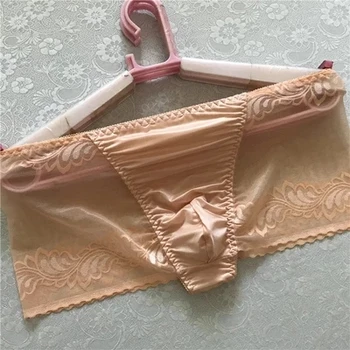 2018 Sexy men's transparent breathable bud silk screen flat feet pants men's lace new men's boxers underwear men boxer men
2018 Sexy men's transparent breathable bud silk screen flat feet pants men's lace new men's boxers underwear men boxer men