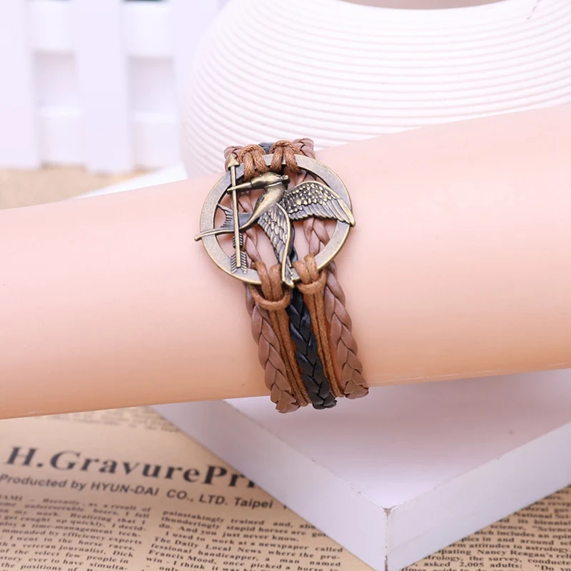 Design New Trend Leather Strap Hunger Games Phoenix Leather Snap Bracelet - Black Double Color Wax Punk Style Symbol
Design New Trend Leather Strap Hunger Games Phoenix Leather Snap Bracelet - Black Double Color Wax Punk Style Symbol