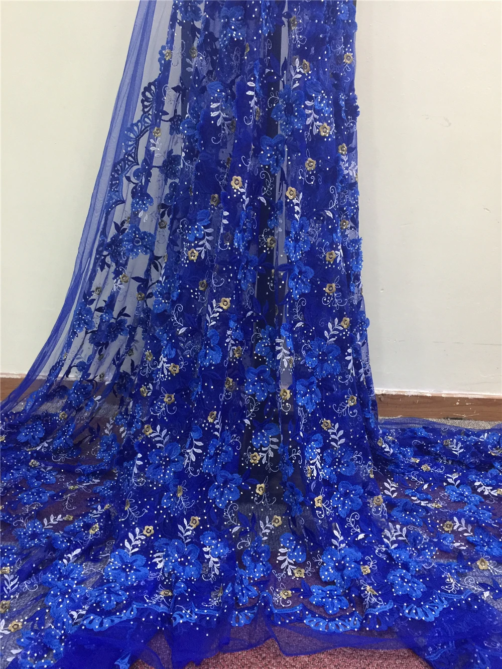 African 3D Flowers With A lot of stone Tulle Laces Fabric For Wedding Dressed Beatulful French Nigerian Tulle Lace Fabric
African 3D Flowers With A lot of stone Tulle Laces Fabric For Wedding Dressed Beatulful French Nigerian Tulle Lace Fabric
