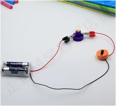 Fun physics science experiment Homemade Circuit connection experiment material for Child assembling primary school students
Fun physics science experiment Homemade Circuit connection experiment material for Child assembling primary school students