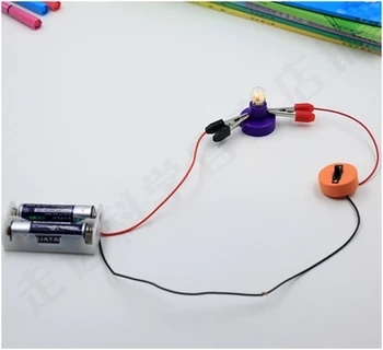 Fun physics science experiment Homemade Circuit connection experiment material for Child assembling primary school students
Fun physics science experiment Homemade Circuit connection experiment material for Child assembling primary school students