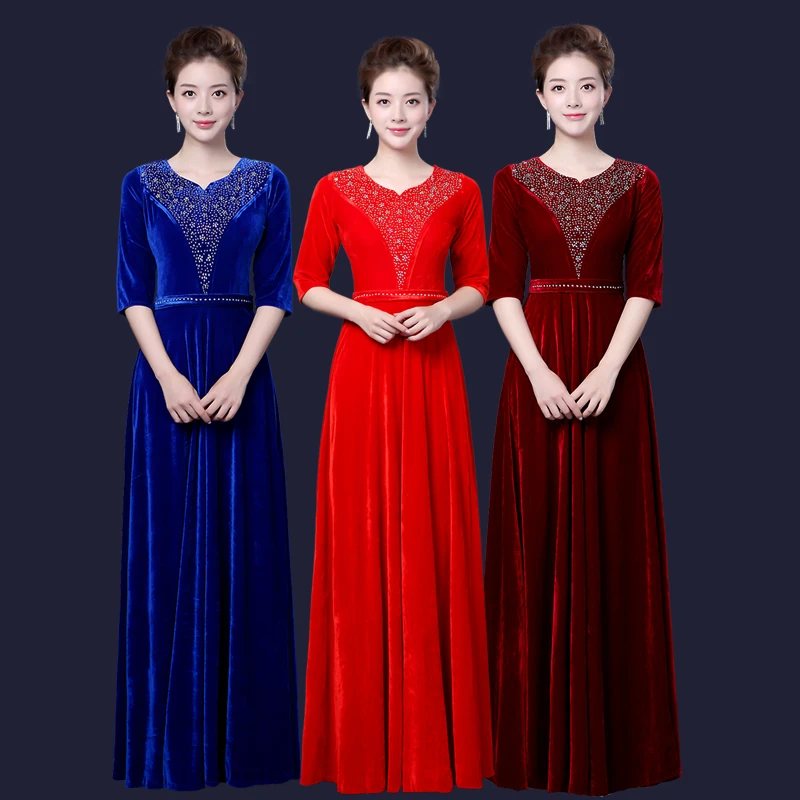 New velvet chorus costume evening gown women's long dress performance clothing middle-aged stage costume
New velvet chorus costume evening gown women's long dress performance clothing middle-aged stage costume
