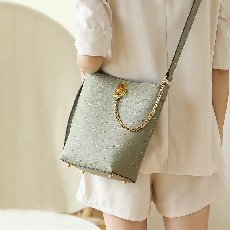 WOONAM Women Fashion Handbag Genuine Top Hide Calf Leather Chain Bucket Shoulder Tote Bag WB992 
WOONAM Women Fashion Handbag Genuine Top Hide Calf Leather Chain Bucket Shoulder Tote Bag WB992