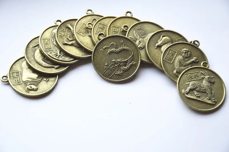 12PCS/set 2.5cm Traditional Chinese Feng Shui Brass Zodiac Lucky Coins Good Fortune Antique Collection Gift
12PCS/set 2.5cm Traditional Chinese Feng Shui Brass Zodiac Lucky Coins Good Fortune Antique Collection Gift
