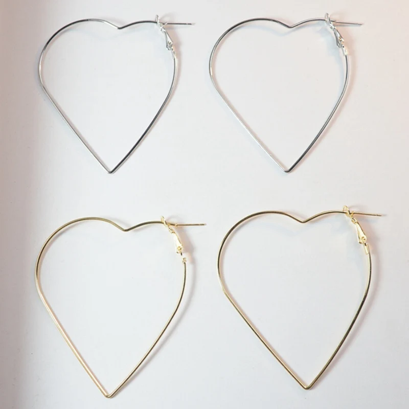 The New Fashion Personality Exaggerated Sexy Tide Female Earrings Love Big Heart Empty Earrings Jewelry Drop Earrings Brincos
The New Fashion Personality Exaggerated Sexy Tide Female Earrings Love Big Heart Empty Earrings Jewelry Drop Earrings Brincos