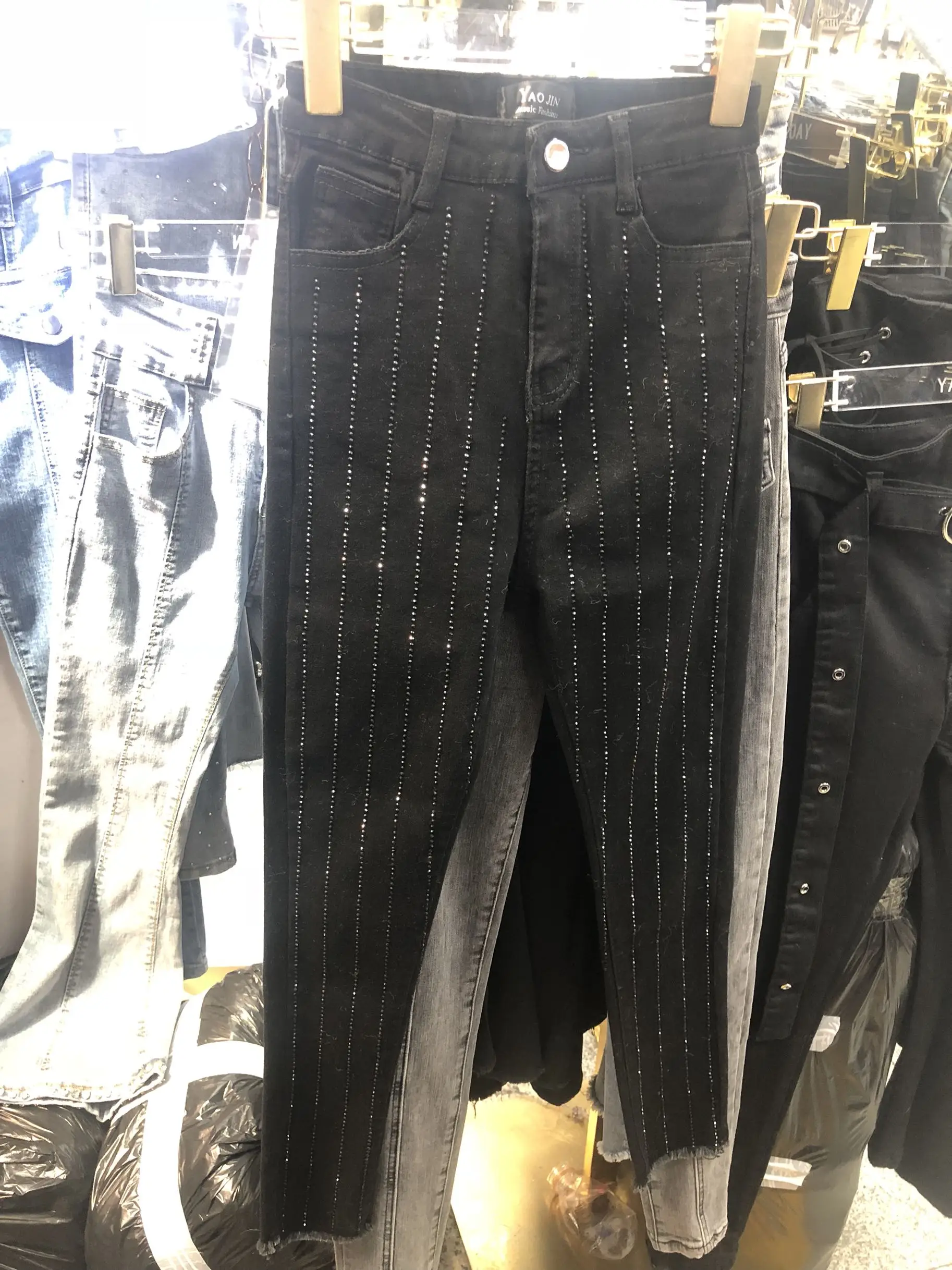 Hot drilling nine points small feet jeans thin section elastic high waist slimming pencil pants women
Hot drilling nine points small feet jeans thin section elastic high waist slimming pencil pants women