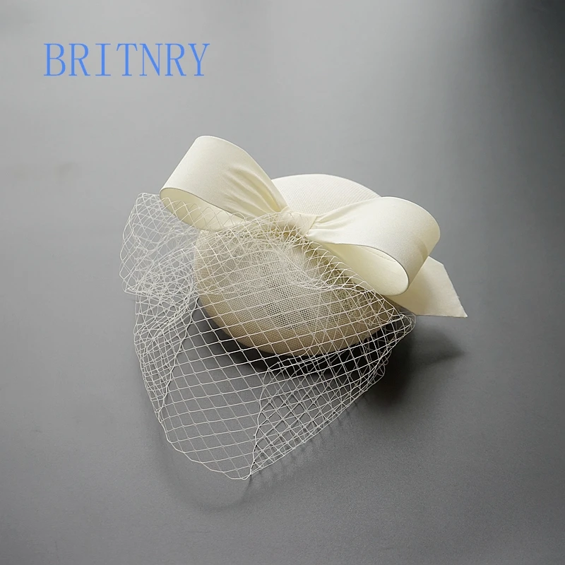 BRITNRY Real Photos Vintage Wedding Hat Linen Bow Bride Hat Evening Party Hat Bridal Accessories
BRITNRY Real Photos Vintage Wedding Hat Linen Bow Bride Hat Evening Party Hat Bridal Accessories