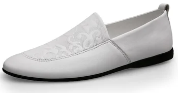 Simple Style Men Solid Color Genuine Leather Loafers Cowhide Flat Driving Peas Shoes Male Embossing Casual Walking Footwear D640
Simple Style Men Solid Color Genuine Leather Loafers Cowhide Flat Driving Peas Shoes Male Embossing Casual Walking Footwear D640