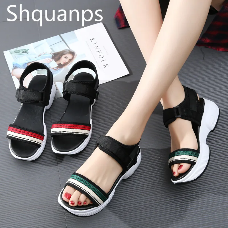 Summer Women Sandals Buckle Design Black Platform Sandals Comfortable Women Thick Sole Beach Shoes Sandalias Mujer 2019 Wedge
Summer Women Sandals Buckle Design Black Platform Sandals Comfortable Women Thick Sole Beach Shoes Sandalias Mujer 2019 Wedge