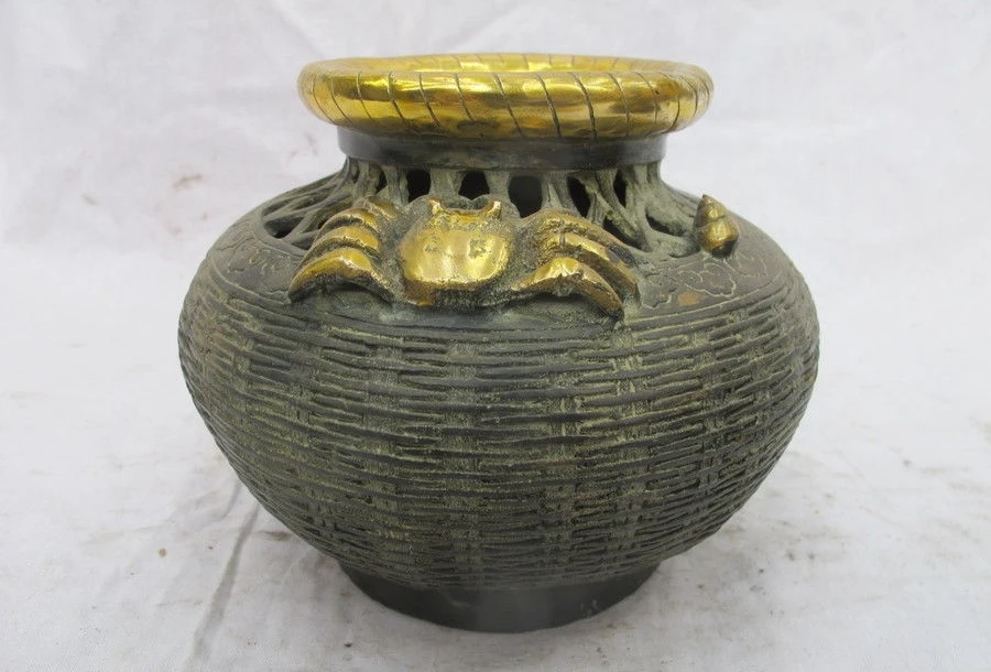 China Bronze Gilded Crab Bamboo Baskets fish Creels Baskets Crock kettle Pot a 0518