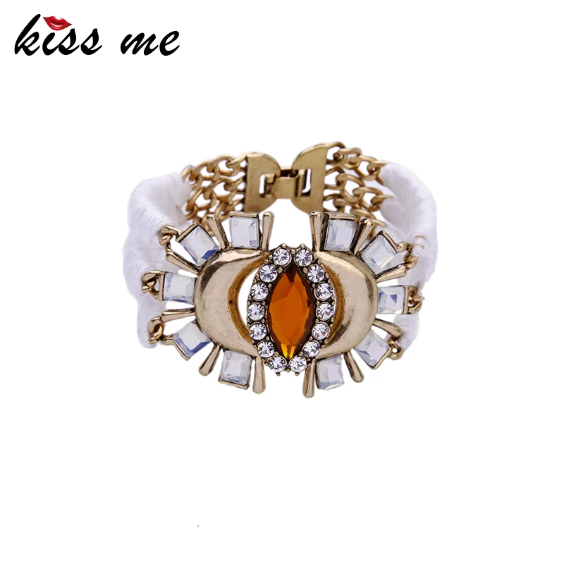 KISS ME Color Antique Gold Bracelet for Women New Design Statement Jewelry Geometric Vintage Bracelet
KISS ME Color Antique Gold Bracelet for Women New Design Statement Jewelry Geometric Vintage Bracelet