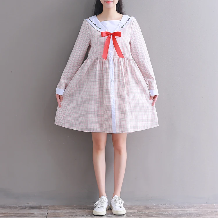 Autumn fashion cotton plaid dress 2018 new cute sailor collar embroidered long sleeve sweet dress
Autumn fashion cotton plaid dress 2018 new cute sailor collar embroidered long sleeve sweet dress