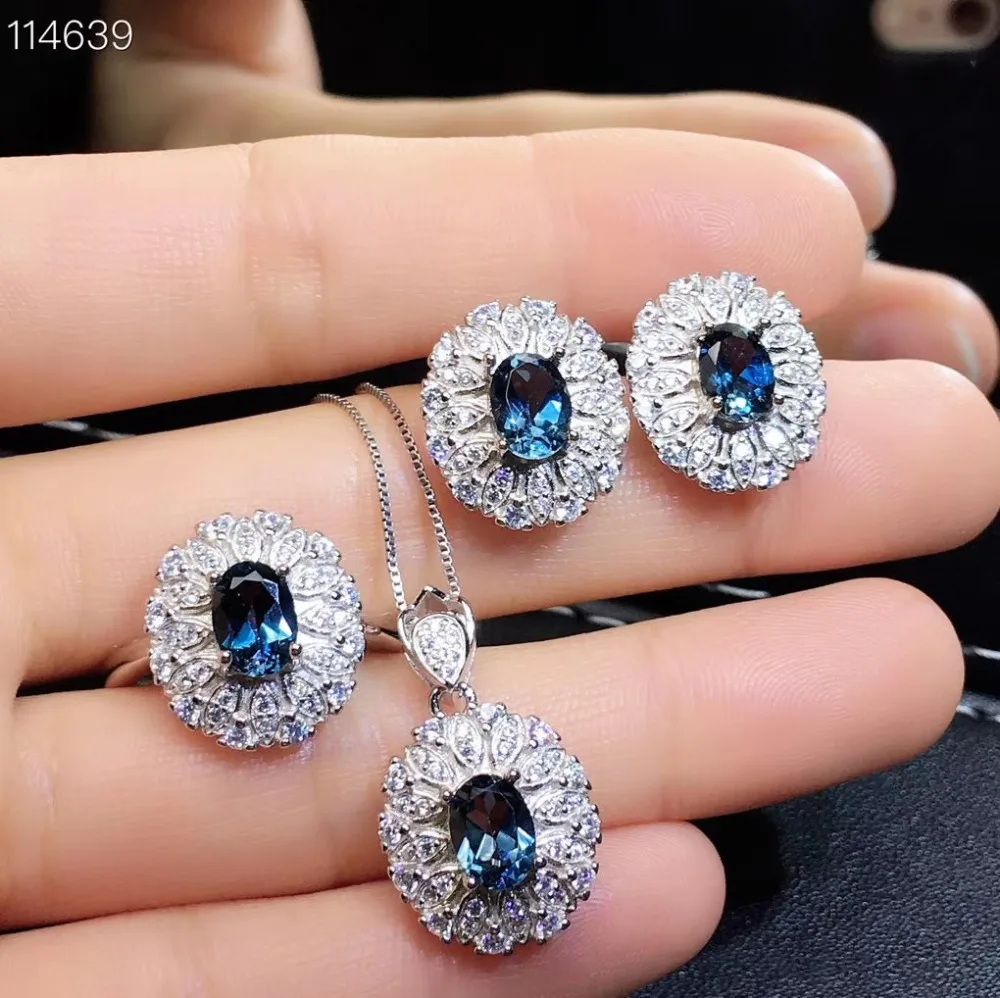 Natural blue topaz ring Pendant Earrings Natural Gemstone Jewelry Set S925 Silver fashion round Flower Women party gift jewelry
Natural blue topaz ring Pendant Earrings Natural Gemstone Jewelry Set S925 Silver fashion round Flower Women party gift jewelry