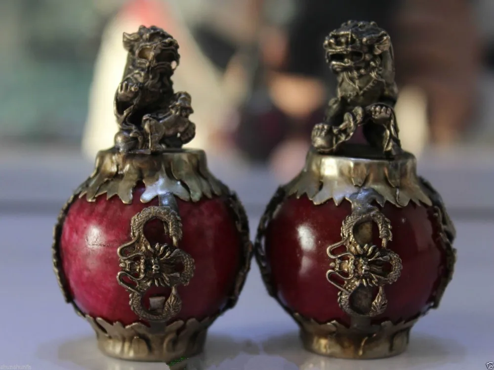 Tibet Silver Red Jade Dragon Phoenix Ball Foo Fu Dog Guardion Lion Pair Statue decoration Tibetan Silver word Wholesale bronze
Tibet Silver Red Jade Dragon Phoenix Ball Foo Fu Dog Guardion Lion Pair Statue decoration Tibetan Silver word Wholesale bronze