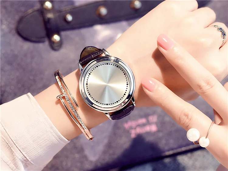 2018 New Casual Fashion Elegant Lady Quartz Bracelet Women Wristwatch LED Jewel Lucky Clover Stainless Steel Case Montre Femme 18