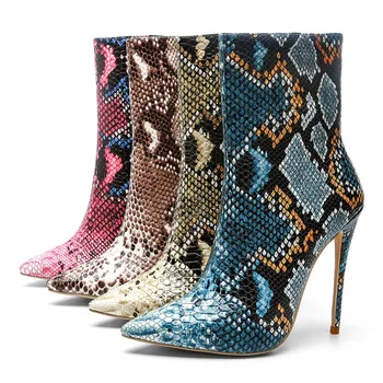 EMMA KING Hot Botines Mujer 2020 Snakeskin Short Boots Python Print Pointed Toe Night Club Party Dress Shoes Women Big Size 43
EMMA KING Hot Botines Mujer 2020 Snakeskin Short Boots Python Print Pointed Toe Night Club Party Dress Shoes Women Big Size 43