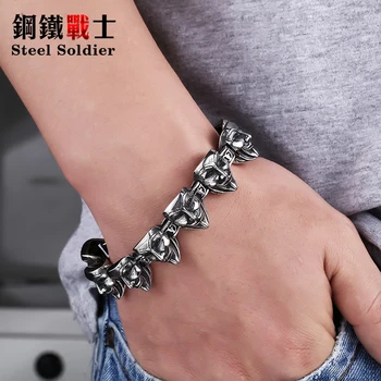 Steel soldier Movie style vendentta V mask men bracelet fashion high quality unqiue men jewelry
Steel soldier Movie style vendentta V mask men bracelet fashion high quality unqiue men jewelry