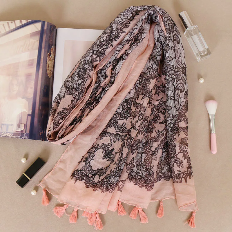 2018 new style cashew print tassel viscose headscarf fashion muslim hijab autumn women shawl poncho wrap pashmina size 180*90cm
2018 new style cashew print tassel viscose headscarf fashion muslim hijab autumn women shawl poncho wrap pashmina size 180*90cm
