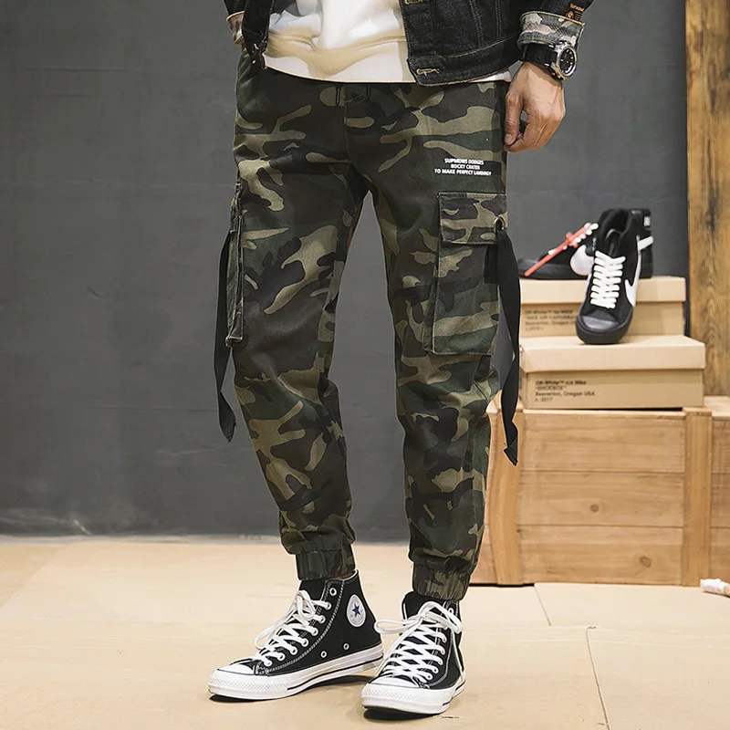Fashion Streetwear Hip Hop Trousers Men Joggers Pants Multi Pockets Cargo Pants hombre Camouflage Military Pants Biker Jeans Men
Fashion Streetwear Hip Hop Trousers Men Joggers Pants Multi Pockets Cargo Pants hombre Camouflage Military Pants Biker Jeans Men