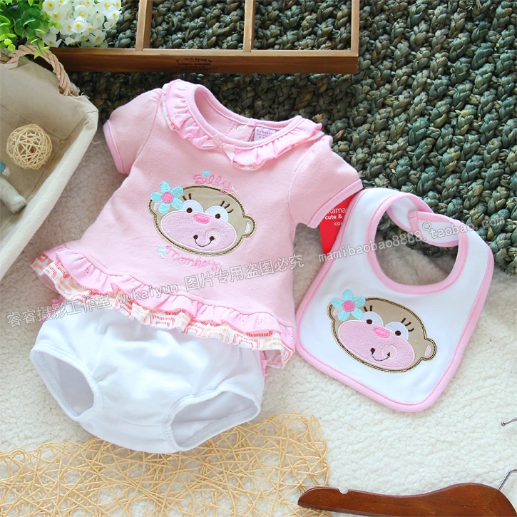 Free shipping Retail new arrival 2017 summer Baby girl suit kids cartoon Short sleeve t-shirt top + shorts + bibs 3 pcs sets
Free shipping Retail new arrival 2017 summer Baby girl suit kids cartoon Short sleeve t-shirt top + shorts + bibs 3 pcs sets