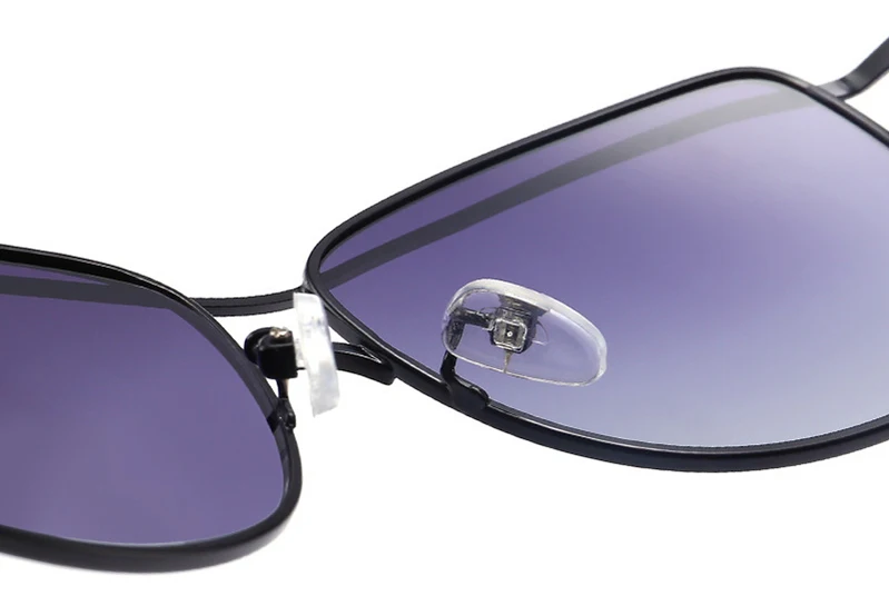 4209151777_1475576756