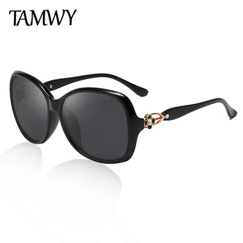 TAMWY BRAND DESIGN Luxury Women Polarized Sunglasses 2019 Lady Sun glasses Female Rhinestone Temple Shades Eyewear UV400 T2232
TAMWY BRAND DESIGN Luxury Women Polarized Sunglasses 2019 Lady Sun glasses Female Rhinestone Temple Shades Eyewear UV400 T2232