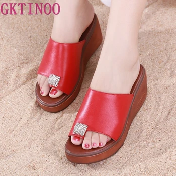GKTINOO 2019 Summer Women Genuine Leather Platform Shoes Wedges Heels Crystal Slippers Thick Sole Sandals Woman Flip Flops
GKTINOO 2019 Summer Women Genuine Leather Platform Shoes Wedges Heels Crystal Slippers Thick Sole Sandals Woman Flip Flops