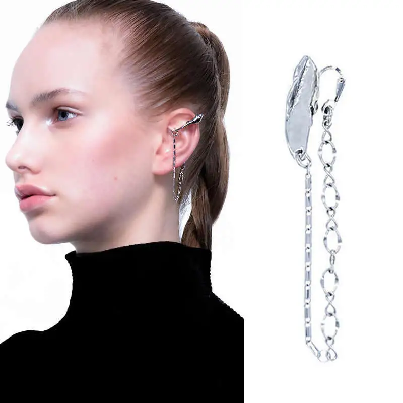 Independent designer earrings stereo metal double-stranded clip hip street temperament ear buckle
Independent designer earrings stereo metal double-stranded clip hip street temperament ear buckle