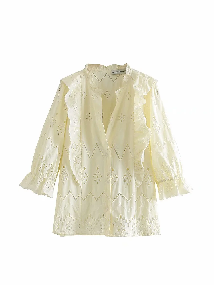 Stylish Chic Embroidery Ruffles Blouse Fashion Elegant Women Hollow Out V-Neck Three Quarter Sleeve Shirts Casual Blusas Mujer
Stylish Chic Embroidery Ruffles Blouse Fashion Elegant Women Hollow Out V-Neck Three Quarter Sleeve Shirts Casual Blusas Mujer