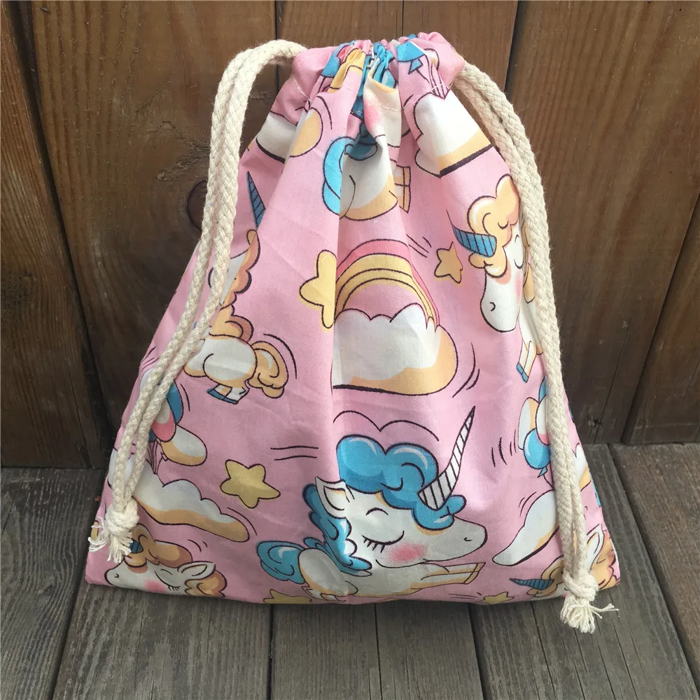 HMS 1pc Cotton Drawstring Clothing Sorted Pouch Party Gift Bag Printed Unicorn Rainbow Clouds Pink Base N9208
HMS 1pc Cotton Drawstring Clothing Sorted Pouch Party Gift Bag Printed Unicorn Rainbow Clouds Pink Base N9208