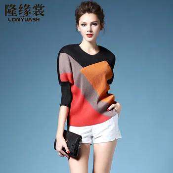 brief o-neck loose batwing sleeve color block decoration ruffle top t-shirt female pleated shirts free shipping
brief o-neck loose batwing sleeve color block decoration ruffle top t-shirt female pleated shirts free shipping