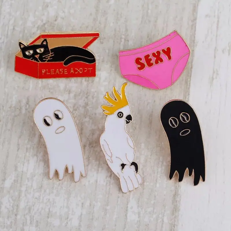 Cartoon creative box cat parrot brooch cute funny little ghost underwear pin needle metal brooch badge men's and women's jewelry
Cartoon creative box cat parrot brooch cute funny little ghost underwear pin needle metal brooch badge men's and women's jewelry