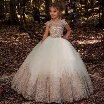 Flower girl dresses for weddings2020 new tulle applique Scoop collar short sleeve fluffy champagne white communion dresses long
Flower girl dresses for weddings2020 new tulle applique Scoop collar short sleeve fluffy champagne white communion dresses long
